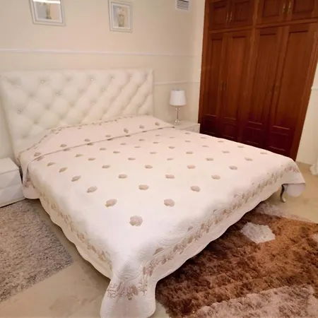 Marbella Sea View 10 Bedrooms Villa *