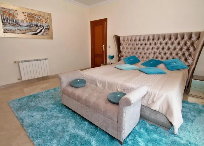 Marbella Sea View 10 Bedrooms *