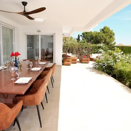 Marbella Sea View 10 Bedrooms * إِستيبونا