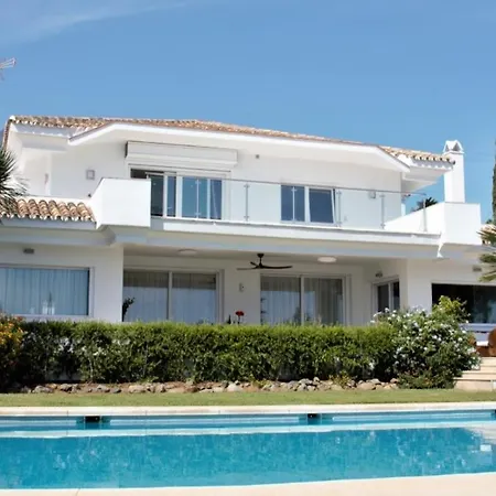 Marbella Sea View 10 Bedrooms فيلة