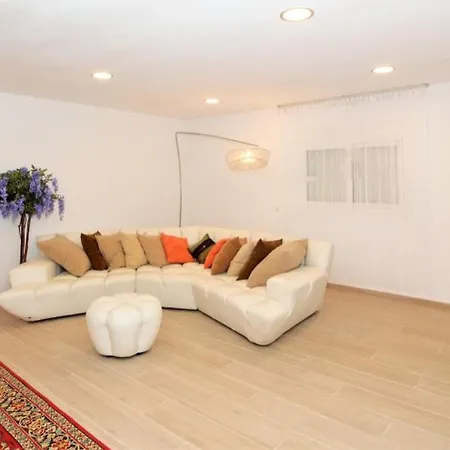 فيلة Marbella Sea View 10 Bedrooms *