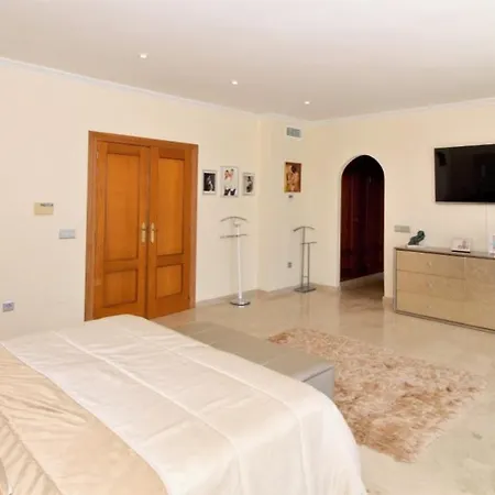 Marbella Sea View 10 Bedrooms * 埃斯特波纳