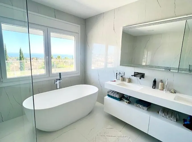 Marbella Sea View 10 Bedrooms Вилла Эстепона